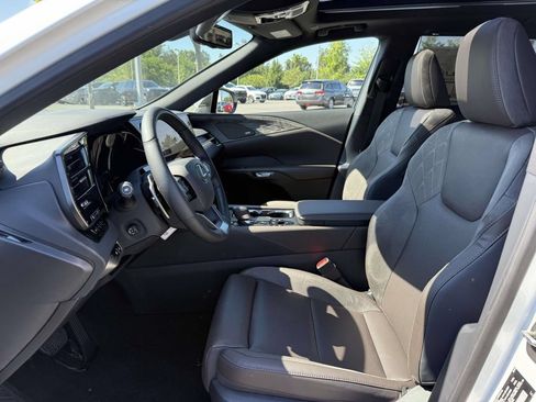 New 2026 Lexus RX 450h AWD image 12