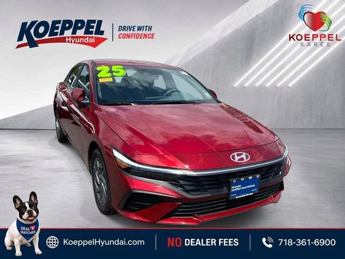 Certified 2025 Hyundai Elantra Hybrid FWD image 1