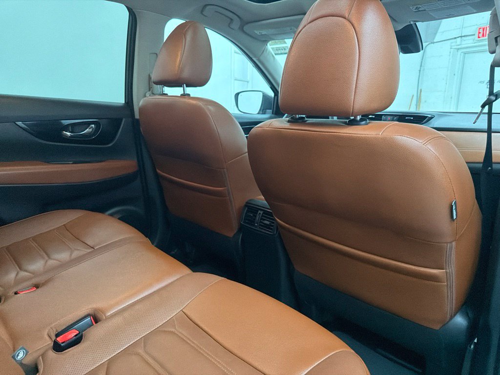 Used 2019 Nissan Rogue SL w/ Premium Package AWD/4WD image 28