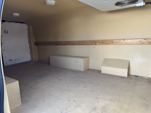 Used 2014 Ford E-250 and Econoline 250 Extended w/ Power Group image 11