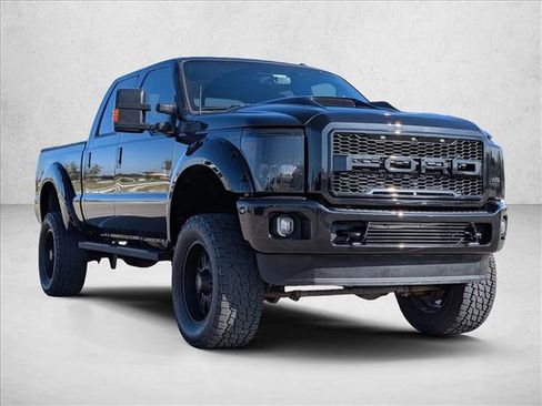 Used 2015 Ford F250 Lariat w/ Lariat Ultimate Package image 3