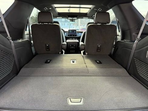 Used 2023 Chevrolet Tahoe High Country image 11