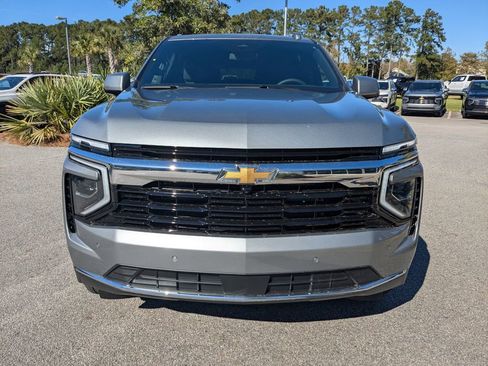 New 2026 Chevrolet Suburban LS image 9