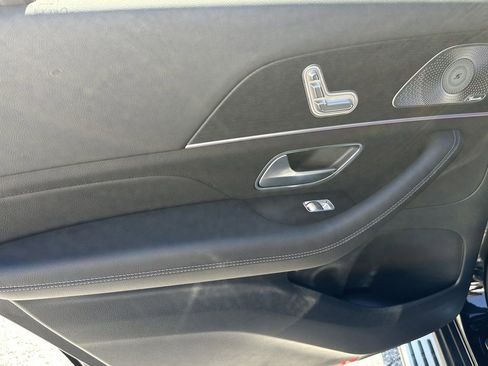 Certified 2025 Mercedes-Benz GLS 450 4MATIC image 25