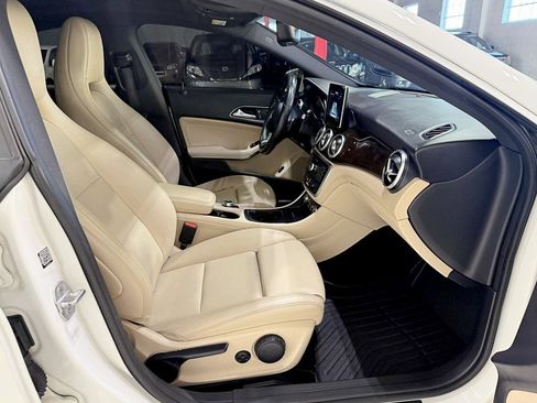 Used 2016 Mercedes-Benz CLA 250 4MATIC image 40