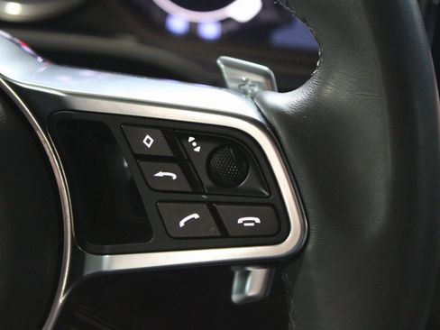 Used 2023 Porsche Cayenne S image 22