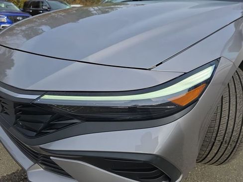 Certified 2025 Hyundai Elantra Sport image 42