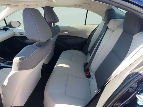 Used 2021 Toyota Corolla LE w/ LE Premium Package image 23