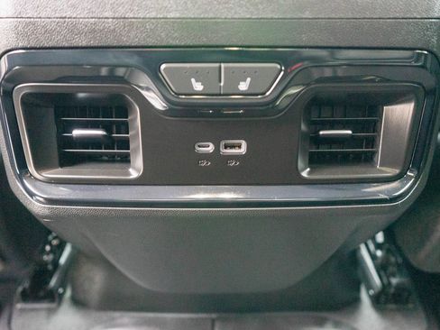 Used 2024 GMC Sierra 2500 AT4 w/ AT4 Premium Plus Package image 14