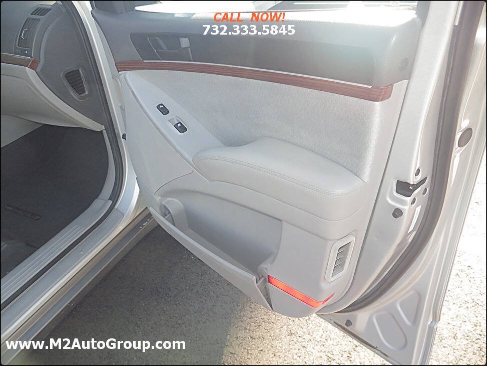 Used 2010 Hyundai Veracruz GLS FWD image 26