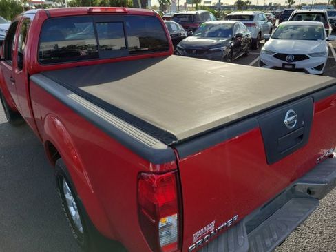 Used 2011 Nissan Frontier SV image 13
