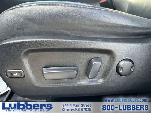 Used 2017 Toyota Highlander XLE image 12