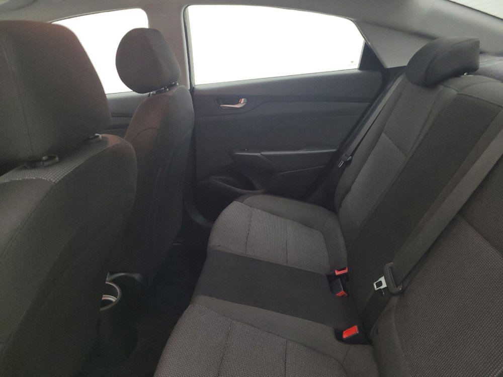 Used 2018 Hyundai Accent SE FWD image 18