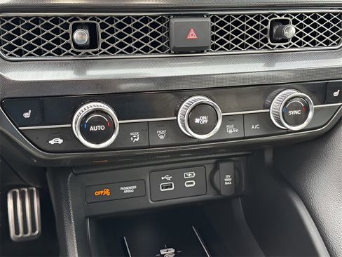 Used 2024 Acura Integra A-Spec image 21