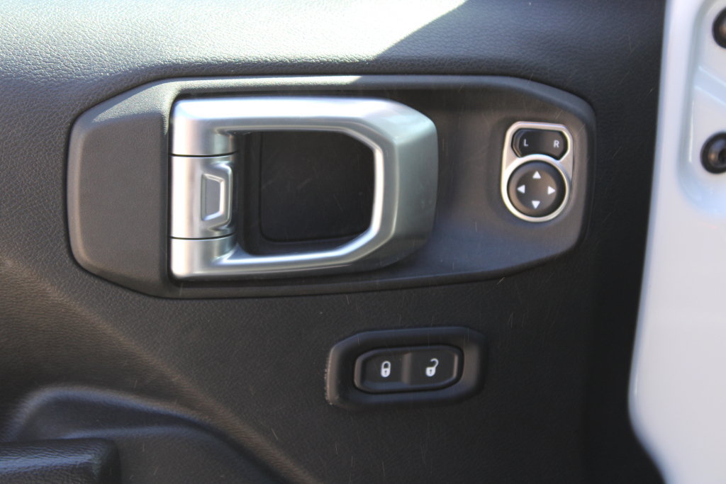 Used 2023 Jeep Wrangler Sport AWD/4WD image 27