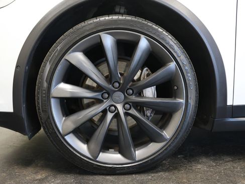 Used 2020 Tesla Model X Long Range image 20