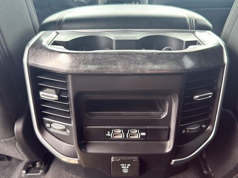 Used 2019 RAM 1500 Big Horn AWD/4WD image 42