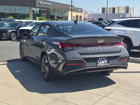 Certified 2025 Hyundai Elantra Sport w/ Cargo Package FWD image 7