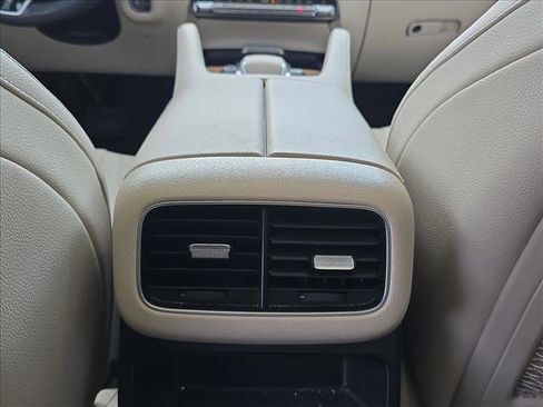 Used 2024 Mercedes-Benz GLE 450 4MATIC image 19