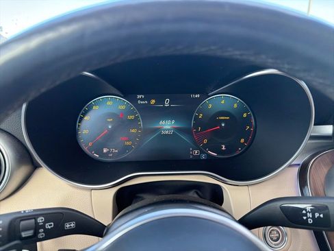 Used 2021 Mercedes-Benz GLC 300 4MATIC image 16