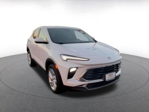 Used 2025 Buick Encore GX Preferred image 3