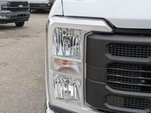 New 2026 Ford F250 XL AWD/4WD image 10