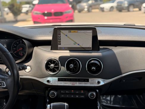 Used 2019 Kia Stinger Premium RWD image 32