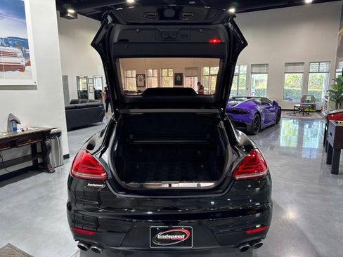 Used 2014 Porsche Panamera 4S Executive image 37