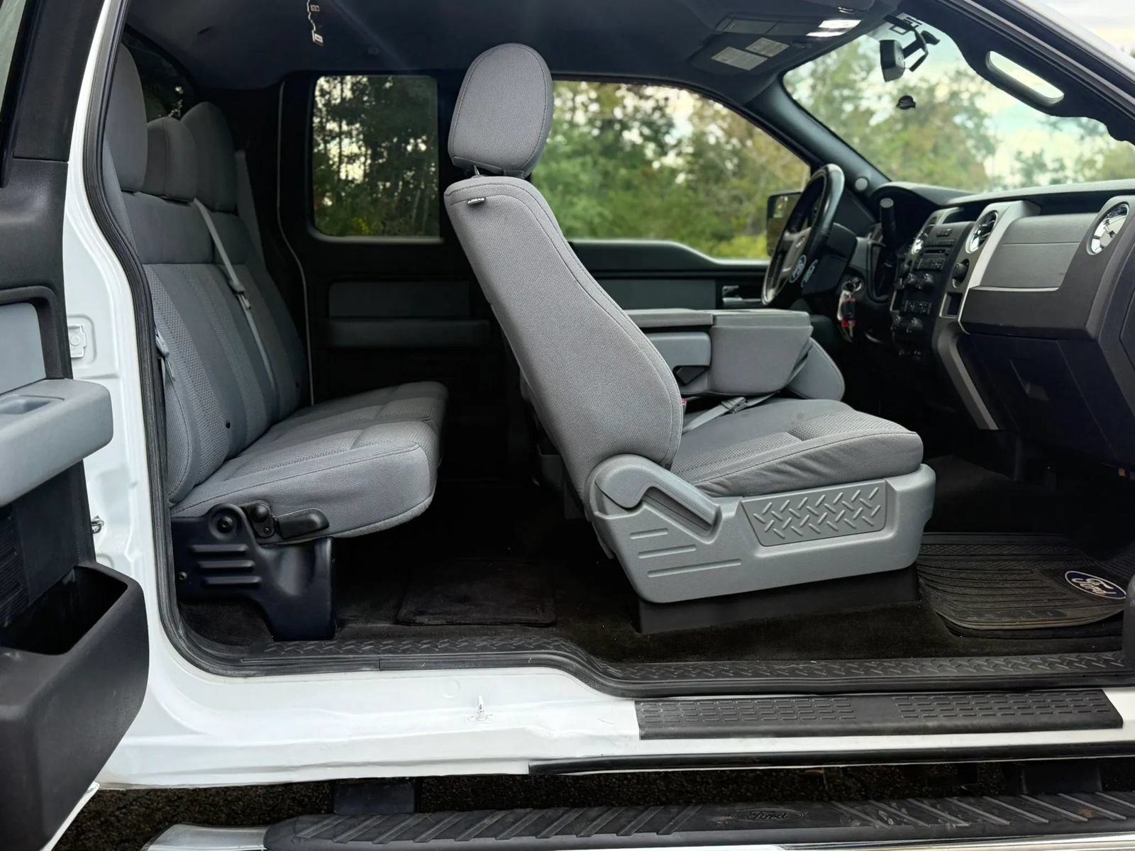 Used 2012 Ford F150 XLT w/ XLT Chrome Pkg AWD/4WD image 18