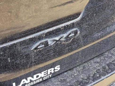 Used 2023 Jeep Grand Cherokee L Summit w/ High Altitude Package AWD/4WD image 31