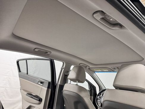 Used 2018 Kia Sportage EX w/ EX Technology Package FWD image 14