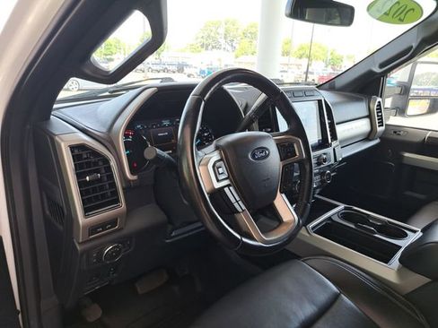 Used 2022 Ford F350 Lariat w/ Lariat Ultimate Package AWD/4WD image 7