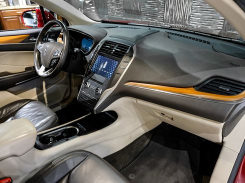 Used 2017 Lincoln MKC Select w/ Select Plus Package image 14