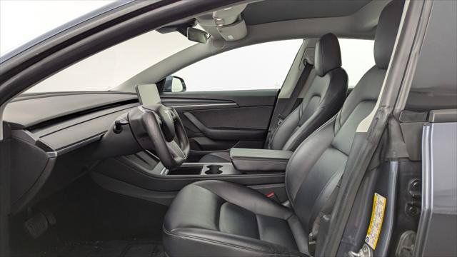 Used 2021 Tesla Model 3 Standard Range Plus RWD image 13