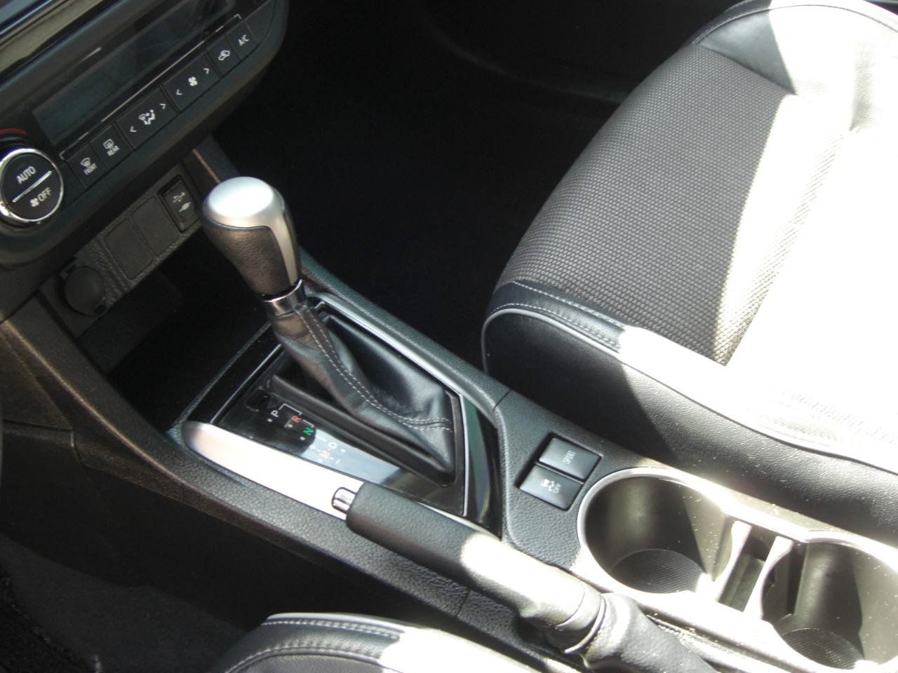 Used 2015 Toyota Corolla S FWD image 7