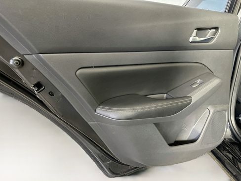 Used 2022 Nissan Altima 2.5 SV FWD image 24