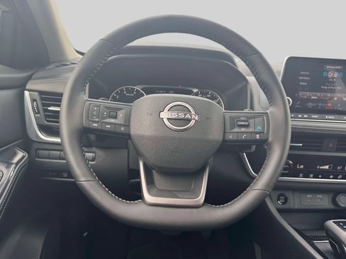 Certified 2026 Nissan Rogue SV AWD/4WD image 13