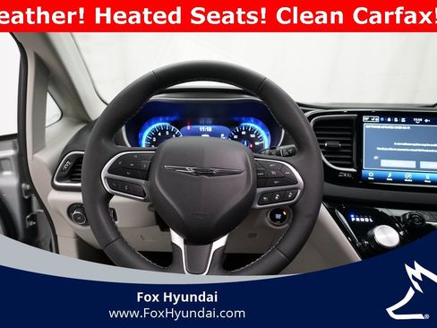 Used 2024 Chrysler Pacifica Touring-L image 4