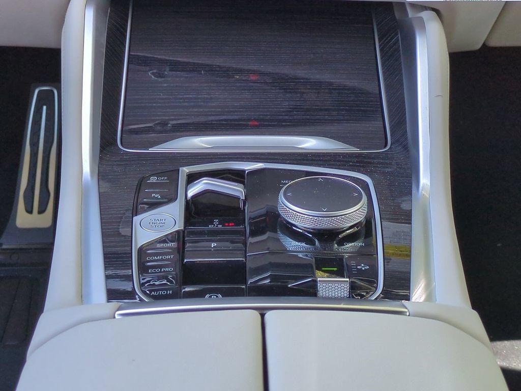 New 2027 BMW X6 xDrive40i AWD/4WD image 19