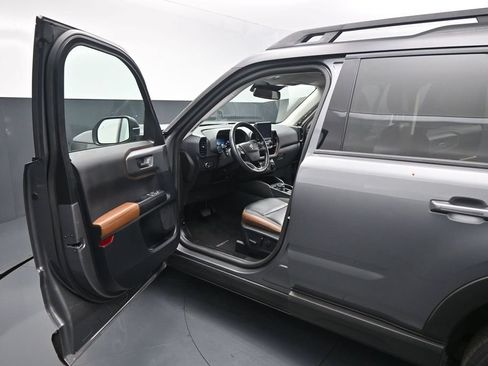 Used 2022 Ford Bronco Sport Outer Banks w/ Tech Package AWD/4WD image 9