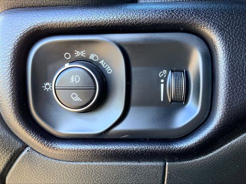 Used 2023 RAM 2500 Big Horn w/ Level 1 Equipment Group image 33