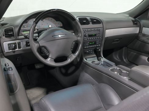 Used 2002 Ford Thunderbird image 8