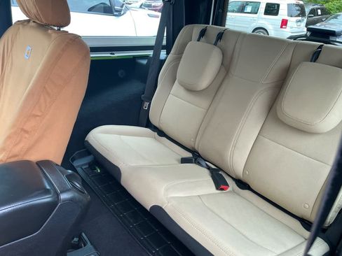 Used 2018 Jeep Wrangler Sport AWD/4WD image 10