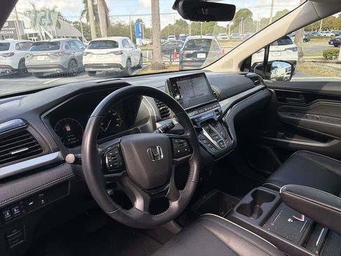 Certified 2025 Honda Odyssey Touring image 16