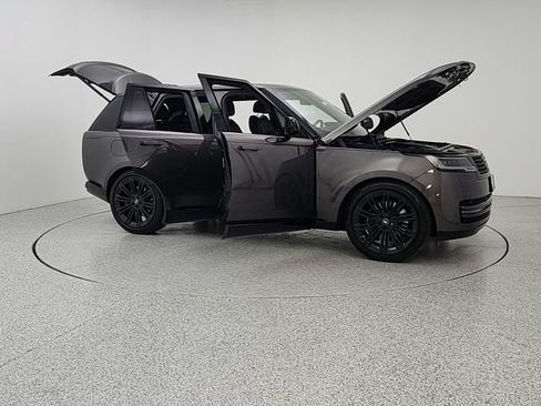 Used 2024 Land Rover Range Rover SE AWD/4WD image 10