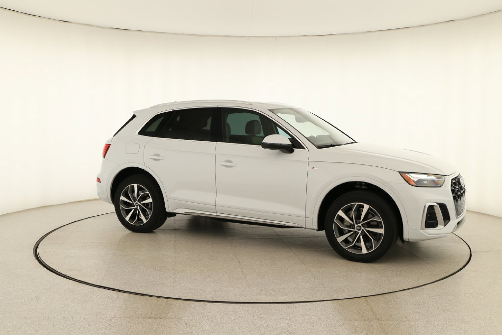 Certified 2023 Audi Q5 2.0T Premium Plus AWD/4WD image 9