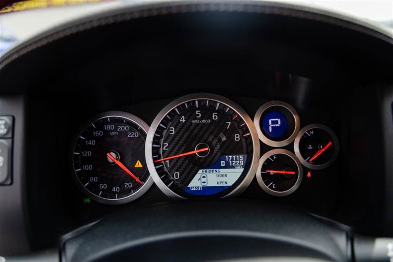 Used 2015 Nissan GT-R Black Edition AWD/4WD image 23