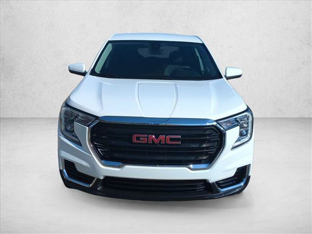 Used 2024 GMC Terrain SLE AWD/4WD image 2
