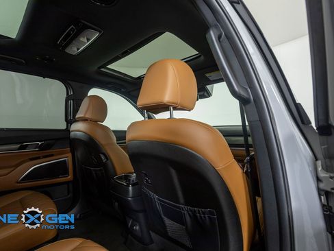 Used 2025 Kia Telluride SX X-Line AWD/4WD image 38