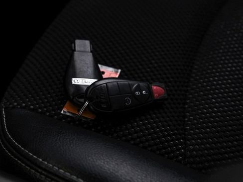 Used 2018 RAM 1500 Lone Star image 48